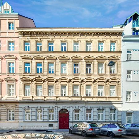 Ferienwohnung ⍟Luxurious And Bright⍟ 5 Min Walk To City Center Wien Exterior foto
