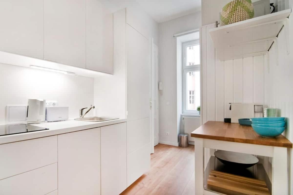 Ferienwohnung ⍟Luxurious And Bright⍟ 5 Min Walk To City Center Wien Exterior foto